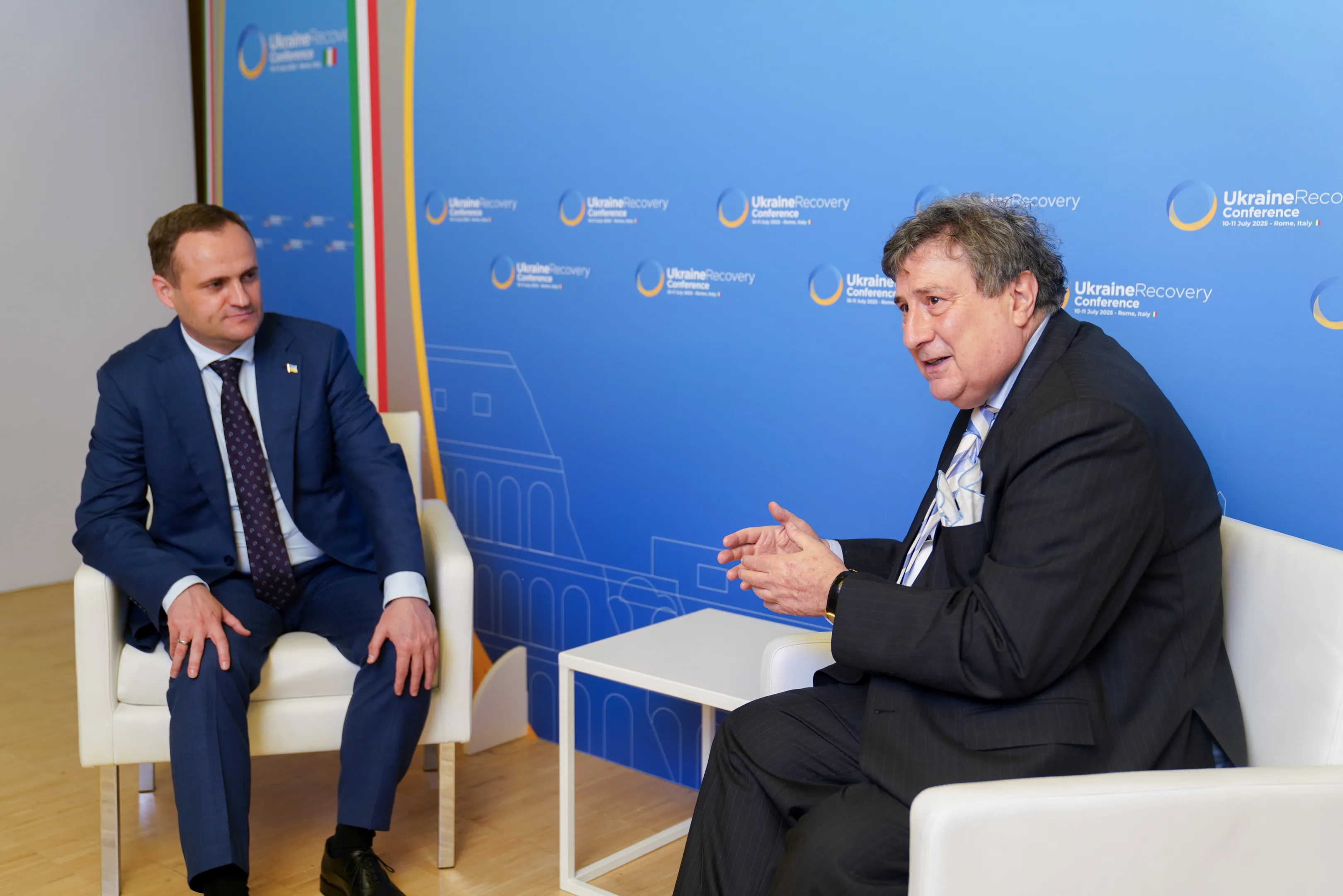 Україна та БРРЄ підписали угоду на €100 млн для видачі компенсацій за знищене житло в рамках програми “єВідновлення”
