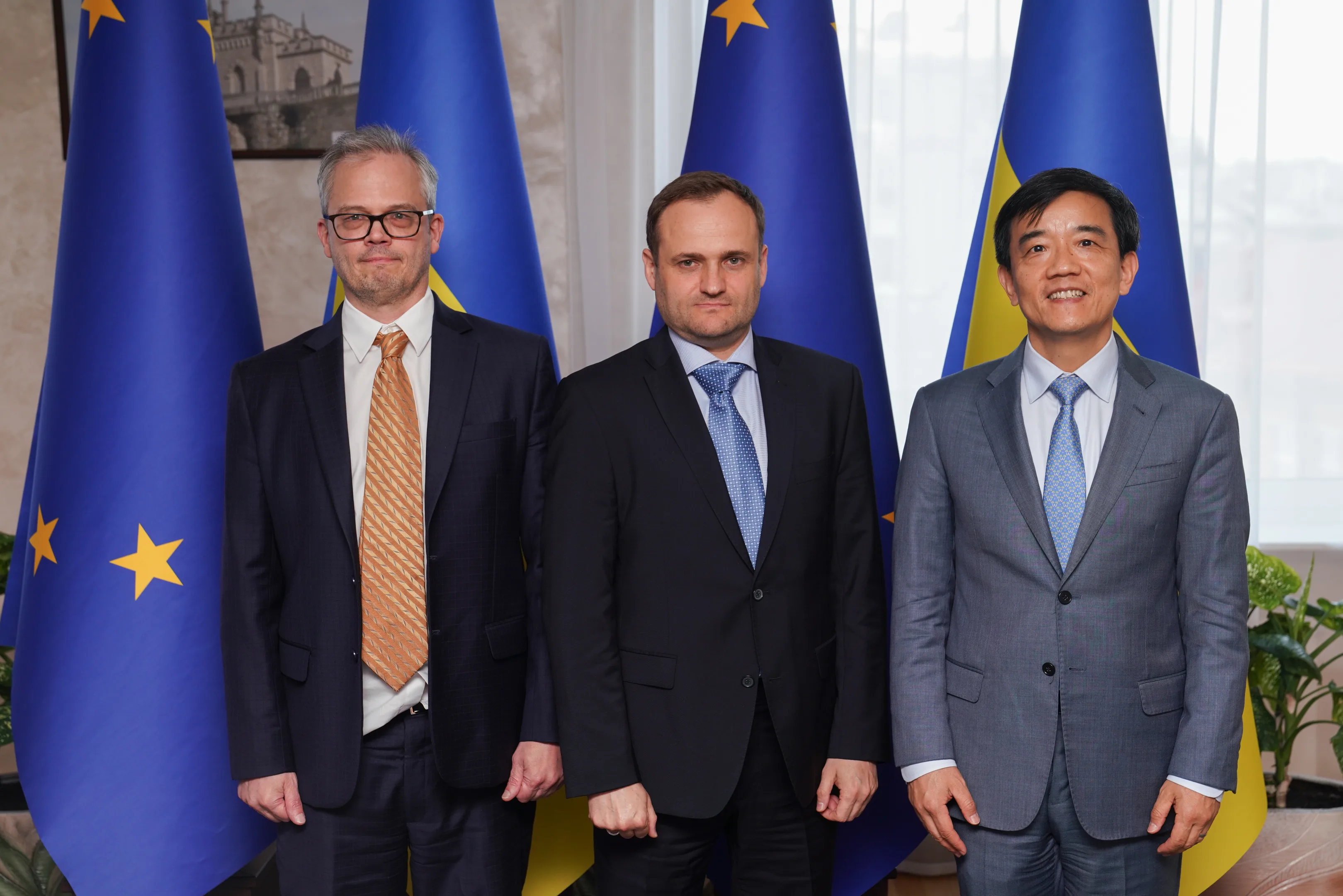 Україна та Світовий банк обговорили нову програму житлової підтримки для ВПО