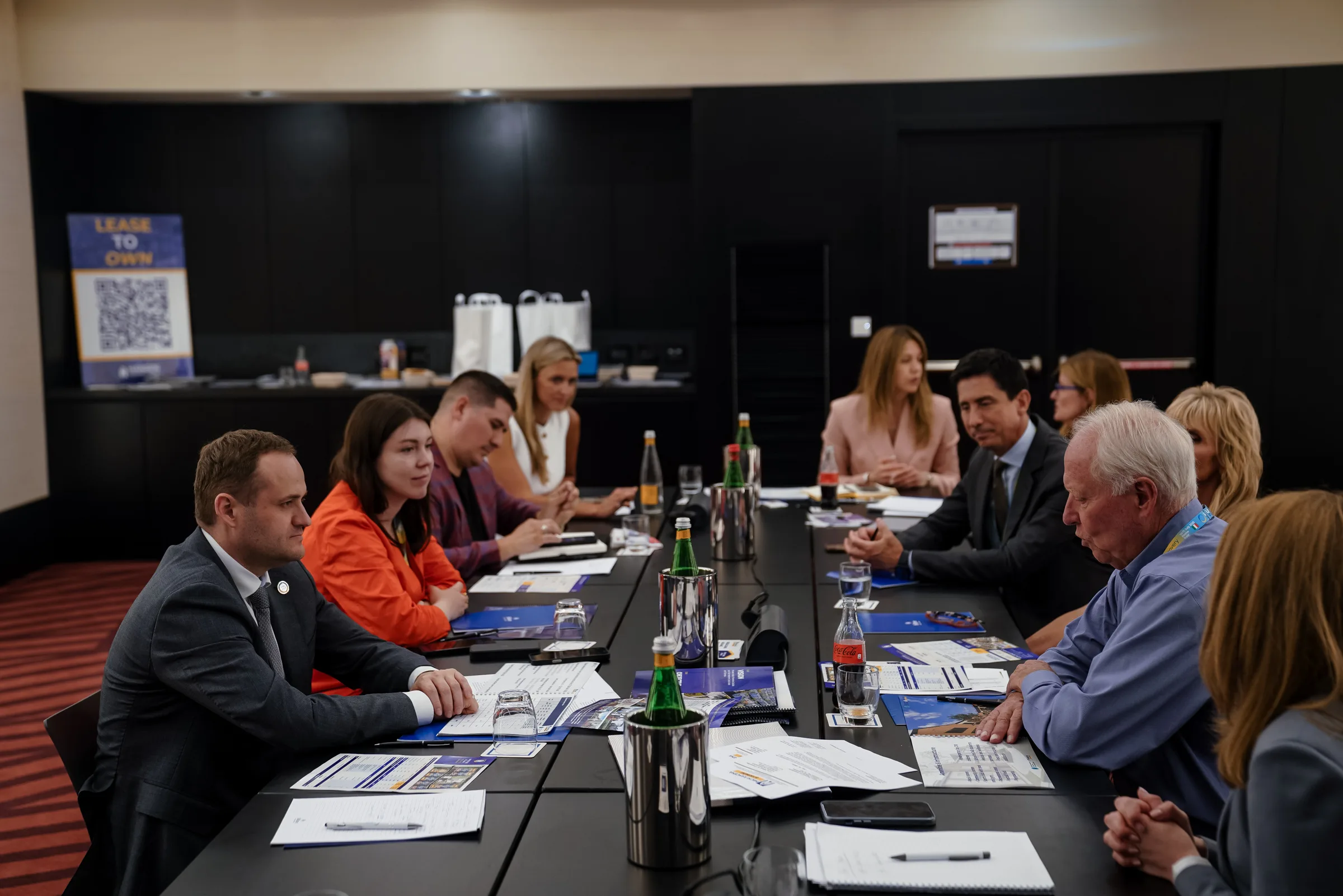 Будівництво житлового кварталу у Глевасі: на URC2025 підписано меморандуми щодо нових житлових програм для ВПО