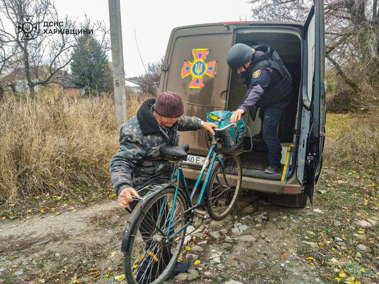 Evacuation of residents of frontline settlements continues in Kharkiv region